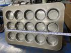 Chicago Metallic 15 Cup Oversized Muffin Pan